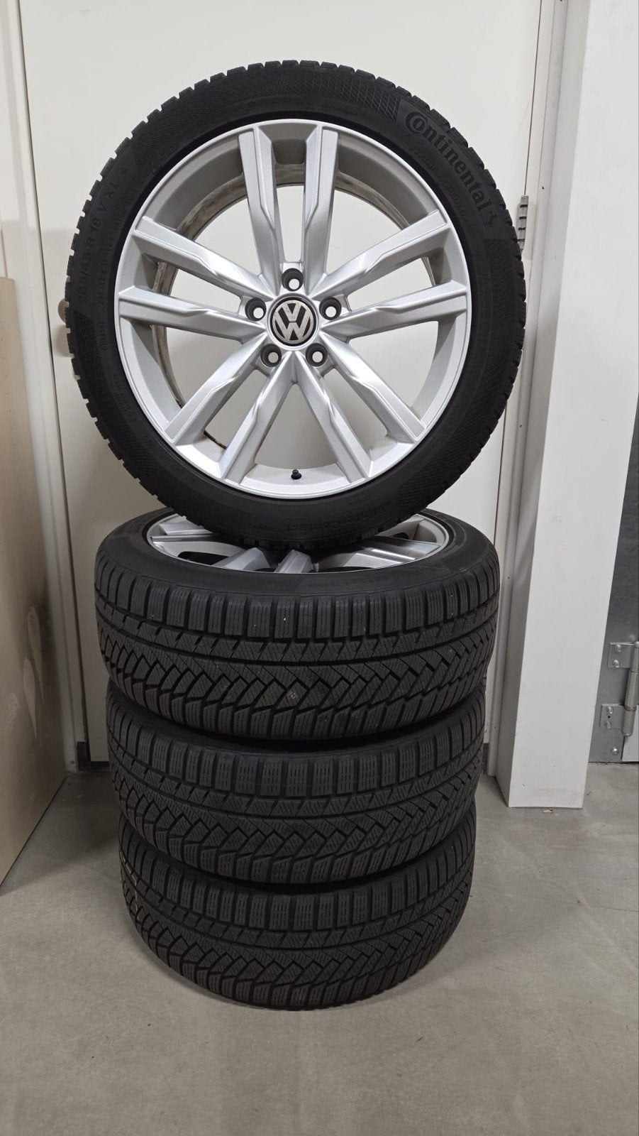 VW Passat (B8) 18 Inch Dartford Velgen met Continental winte, Auto-onderdelen, Ophalen, 18 inch, Gebruikt, Banden en Velgen