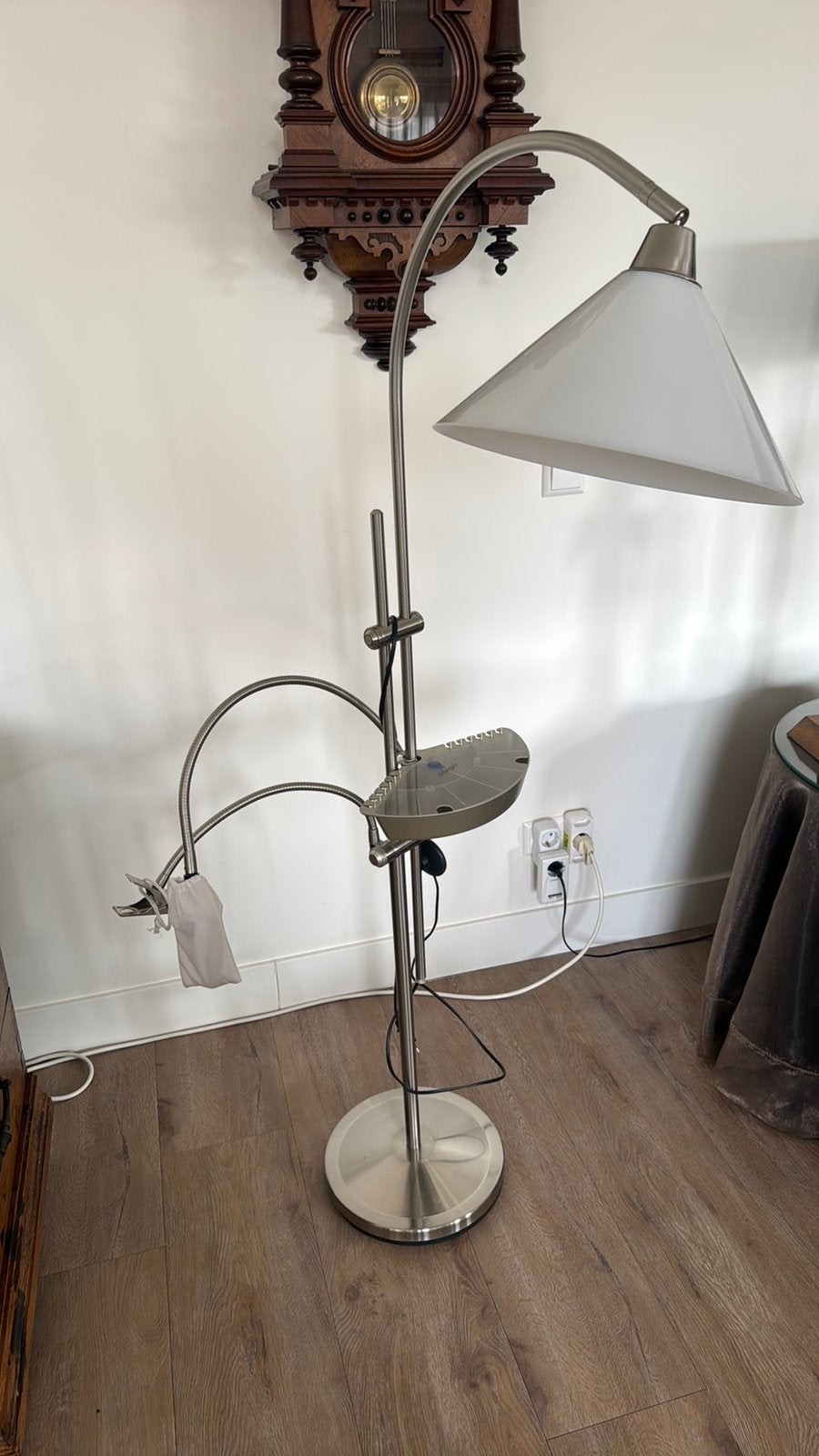 Daglichtlamp met vergrootglas en opbergbakje, Ophalen, Zo goed als nieuw, Minder dan 100 cm