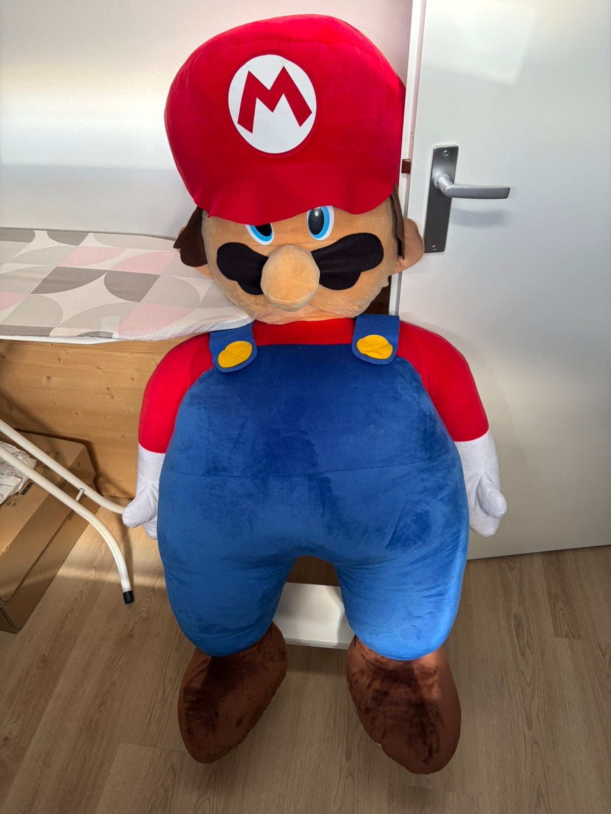 Super mario knuffel (groot), Ophalen, Zo goed als nieuw