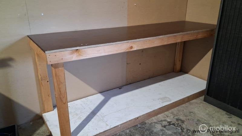 Online Veiling: Houten werktafel, Gebruikt