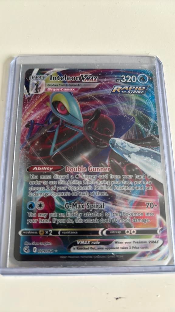 Inteleon Vmax, Hobby en Vrije tijd, Verzamelkaartspellen | Pokémon, Ophalen of Verzenden, Zo goed als nieuw