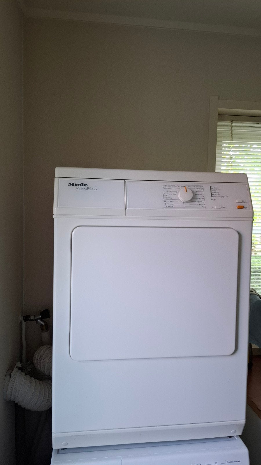 Miele Novotronic T233C Luchtafvoer Wasdroger, Witgoed en Apparatuur, Ophalen, 6 tot 8 kg, Gebruikt, Luchtafvoer