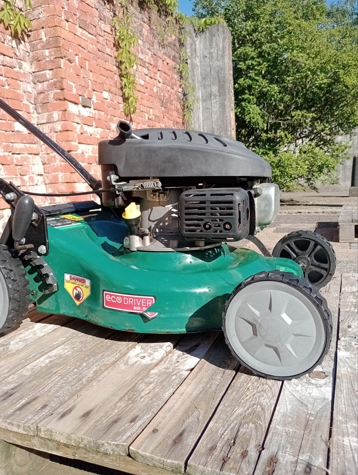 Yard grasmaaier, Ophalen