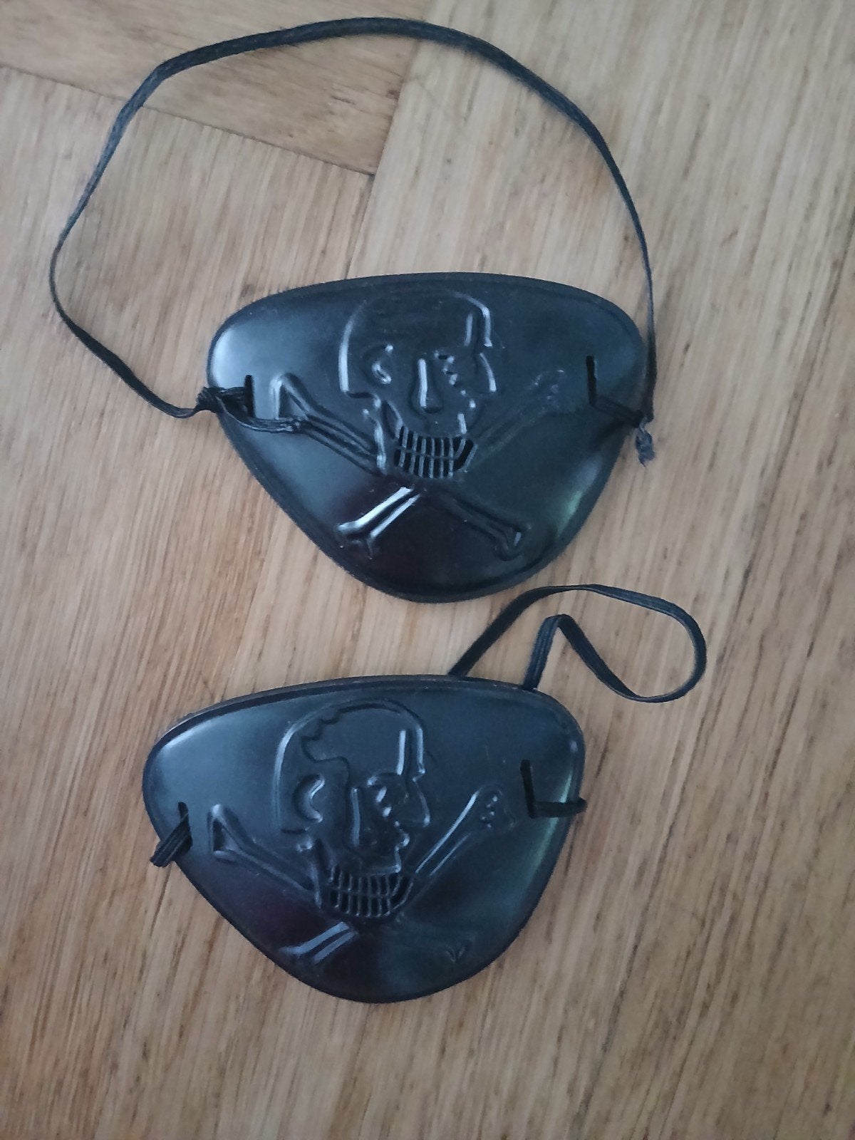 2x Piraten ooglapje met doodshoofd, Ophalen of Verzenden, Nieuw, Feestartikel, Halloween of Griezel
