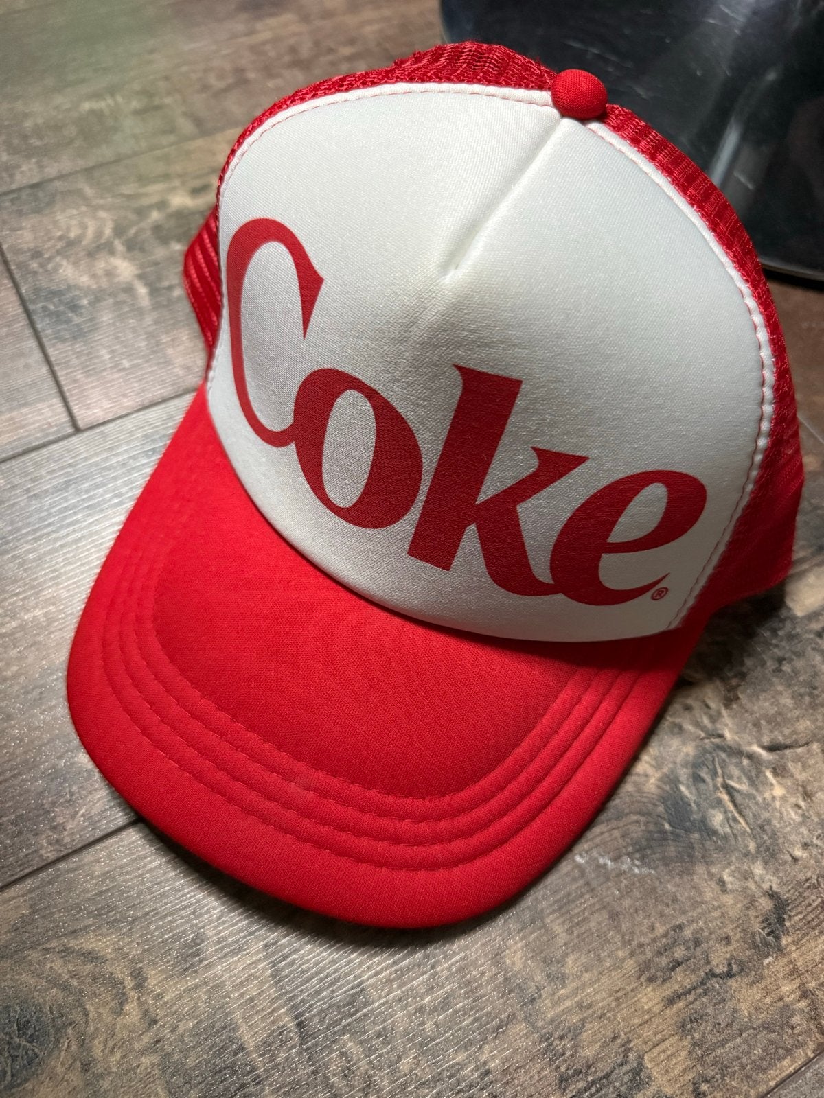 Coca-Cola Pet - Rode en Witte Trucker Cap, Ophalen of Verzenden, Nieuw, One size fits all, Pet