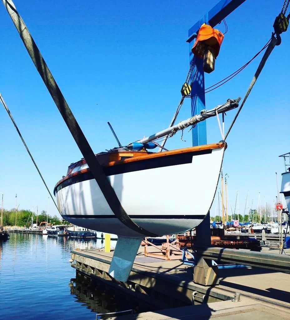 Leuk onderhouden Kolibri zeilboot incl. motor en trailer, Watersport en Boten, Kajuitzeilboten en Zeiljachten, Gebruikt, Tourjacht of Cruiser