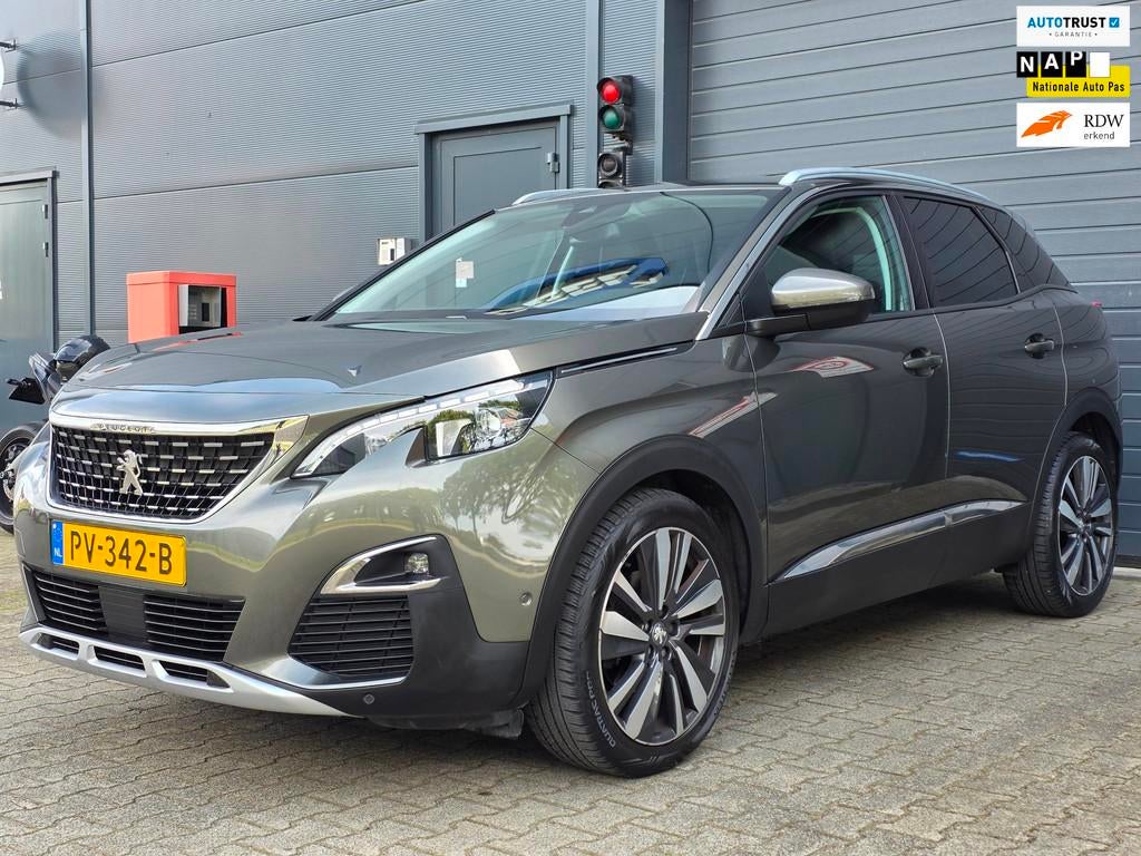 Peugeot 3008 1.2 PureTech Blue Lease Premium / NIEUWE DISTRI, Auto's, Peugeot, Gebruikt, 1199 cc, Met garantie (alle), Bedrijf