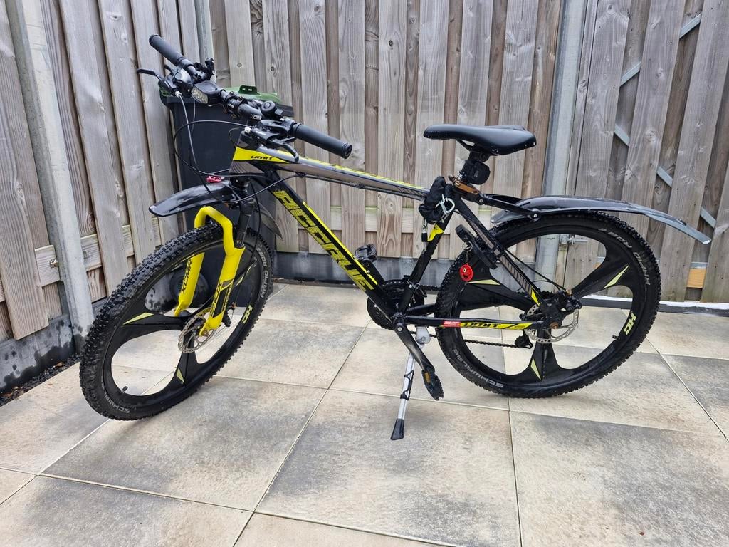 Mountainbike, Gebruikt, Umit Accrue Atb, Versnellingen, Schijfrem