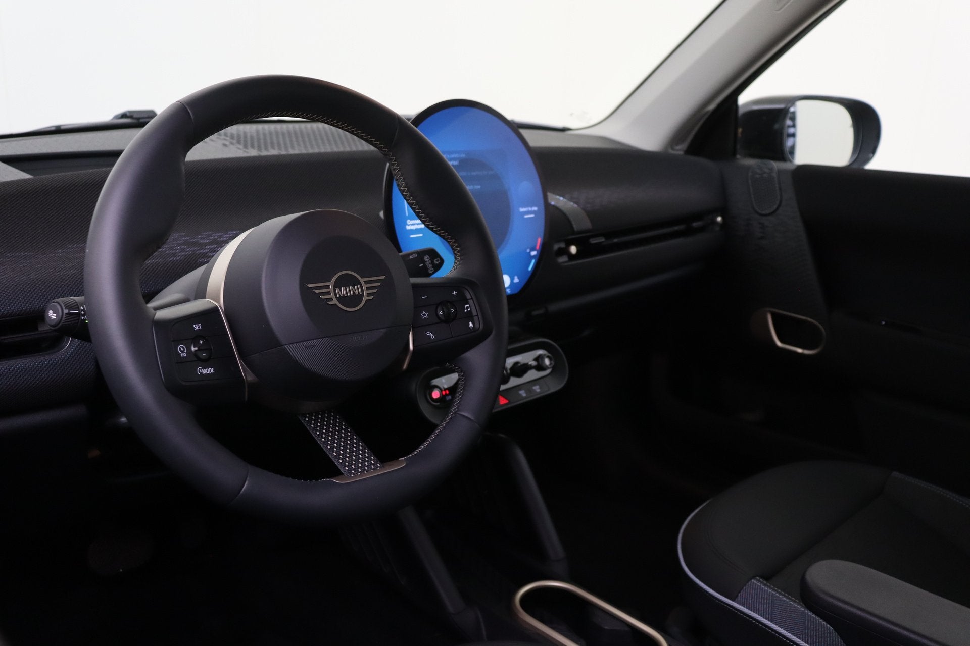 MINI Hatchback Cooper E / Classic / Pakket S / 17 inch Paral, Auto's, Mini, Stof, Gebruikt, Zwart, Metallic lak