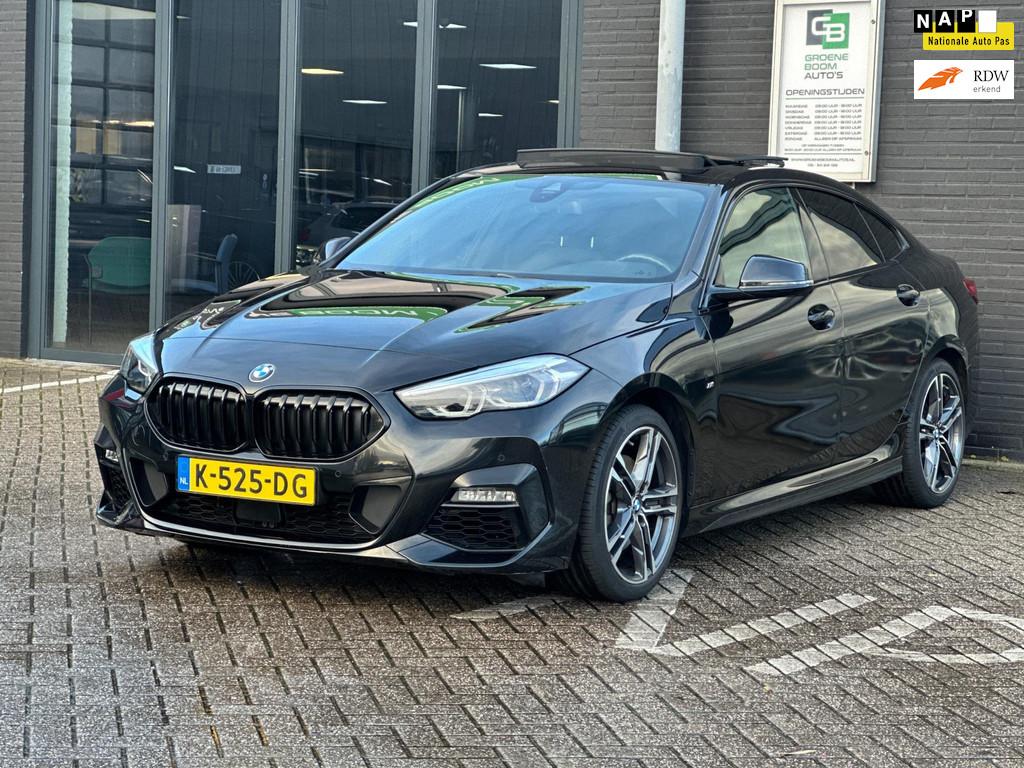 BMW 2-serie Gran Coupé 218i Executive Edition/M-PAKKET/PANO, Auto's, BMW, Gebruikt, Euro 6, 1350 kg, Leder en Stof