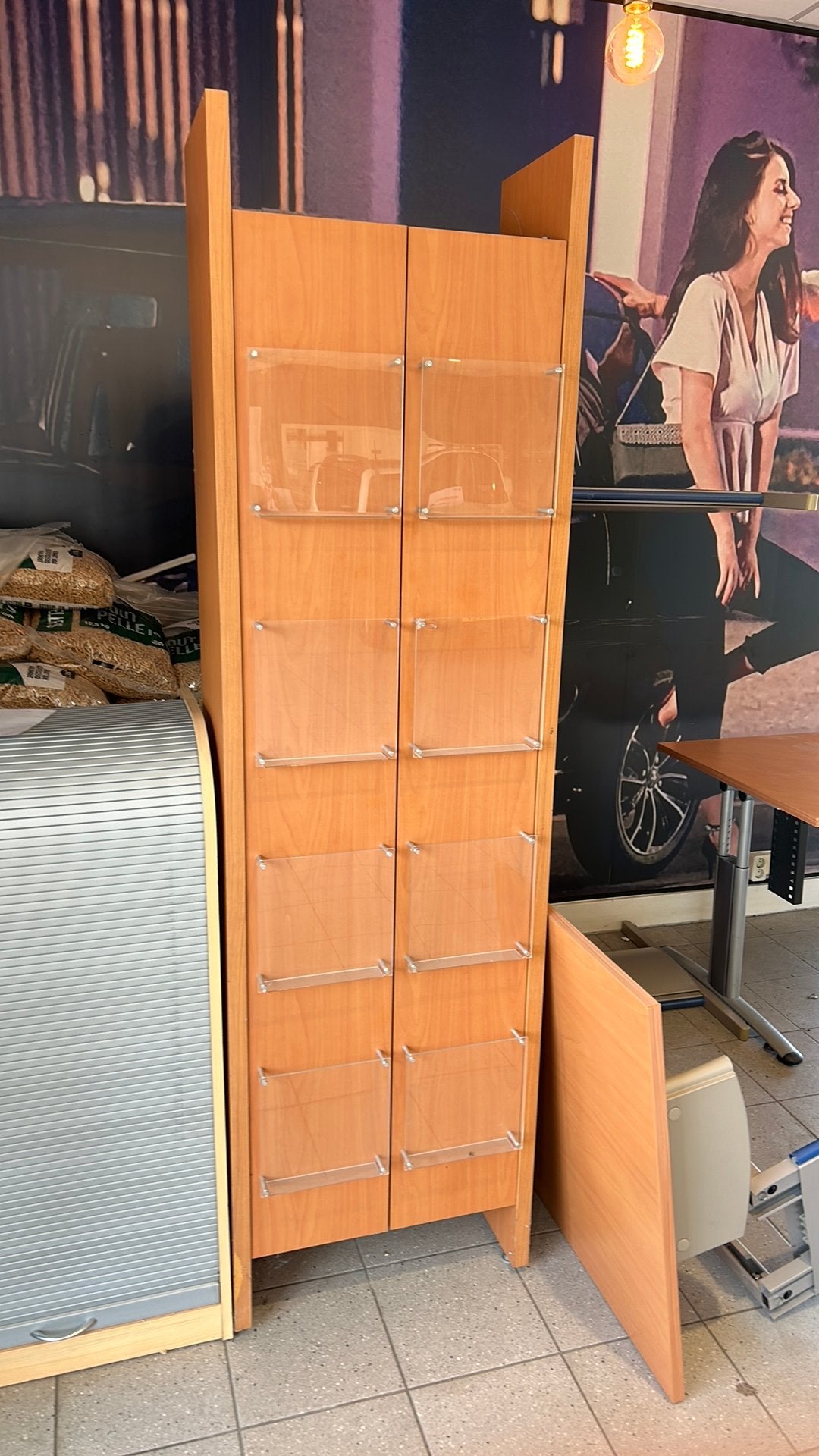 Display kast. Gratis ophalen!, Huis en Inrichting, Kasten | Vitrinekasten, Ophalen, Zo goed als nieuw, 25 tot 50 cm, Minder dan 100 cm