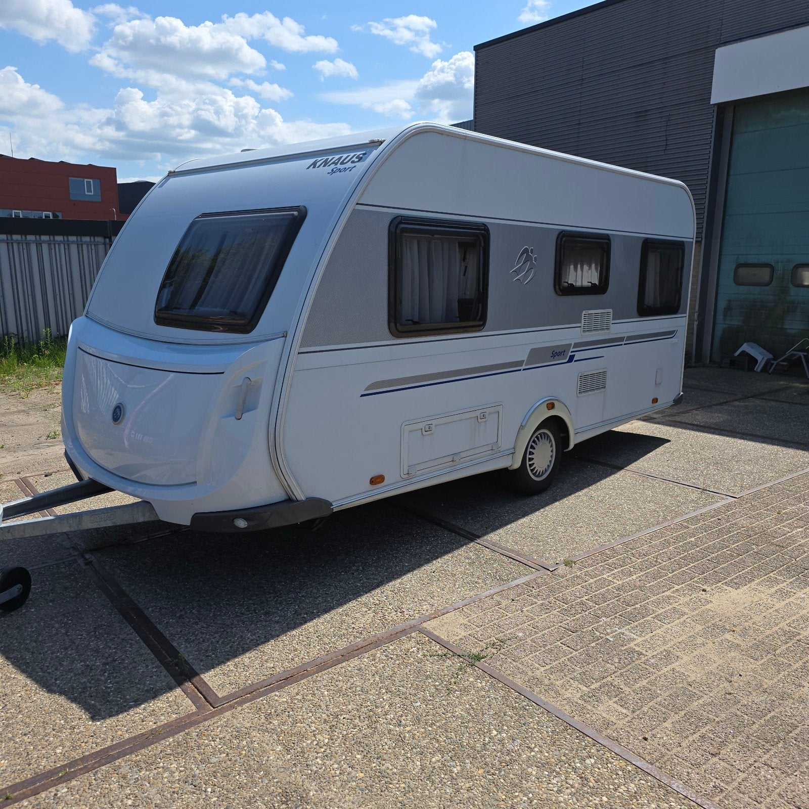 knaus sudwind 450 fu 2011 met voortent!! ((( zondag open ))), Rondzit, Frans bed, 750 - 1000 kg, Particulier