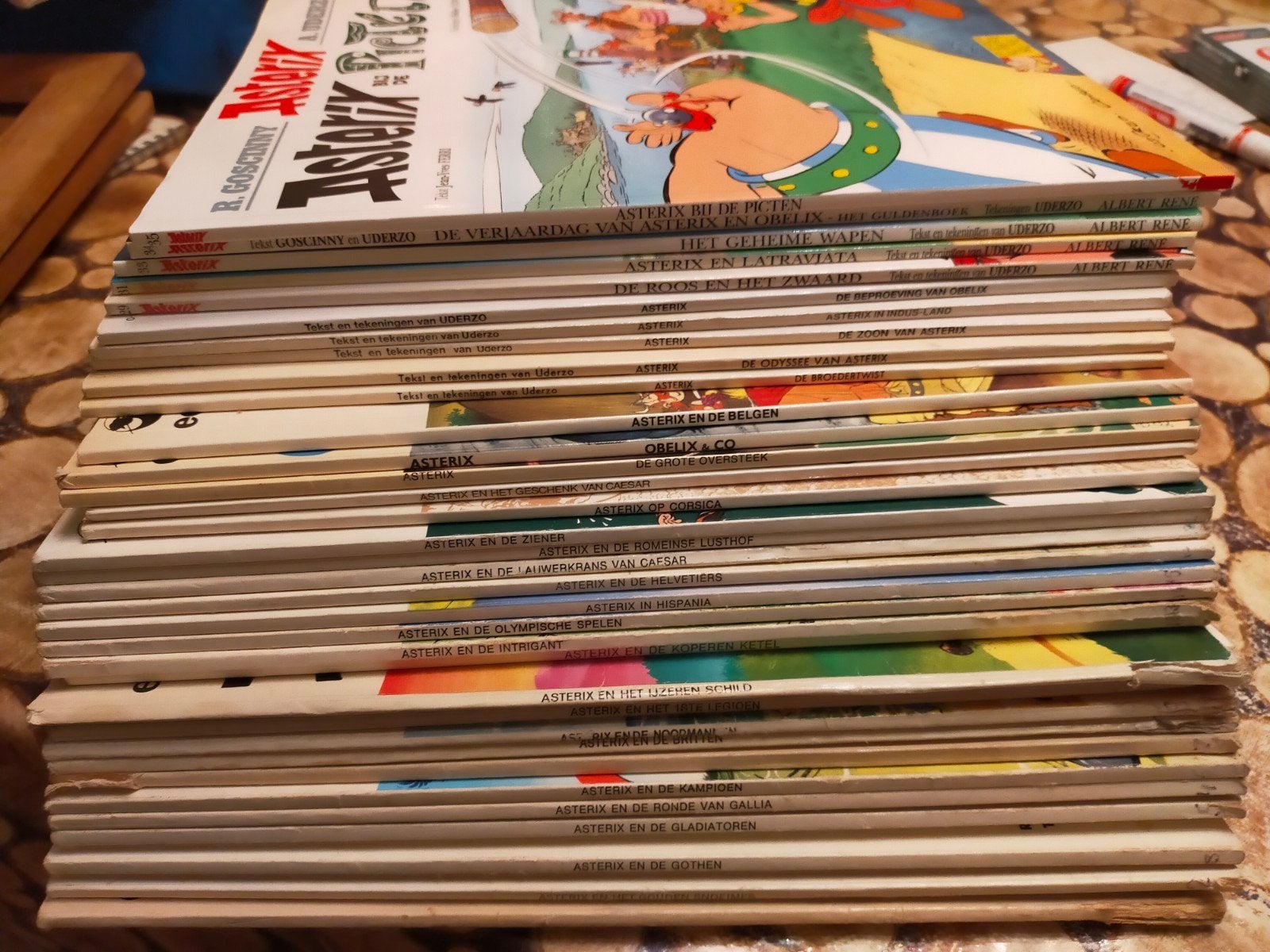 Grote collectie Asterix stripboeken - Diverse titels, Boeken, Meerdere stripboeken, Ophalen of Verzenden, Zo goed als nieuw, René Goscinny en Albert Uderzo