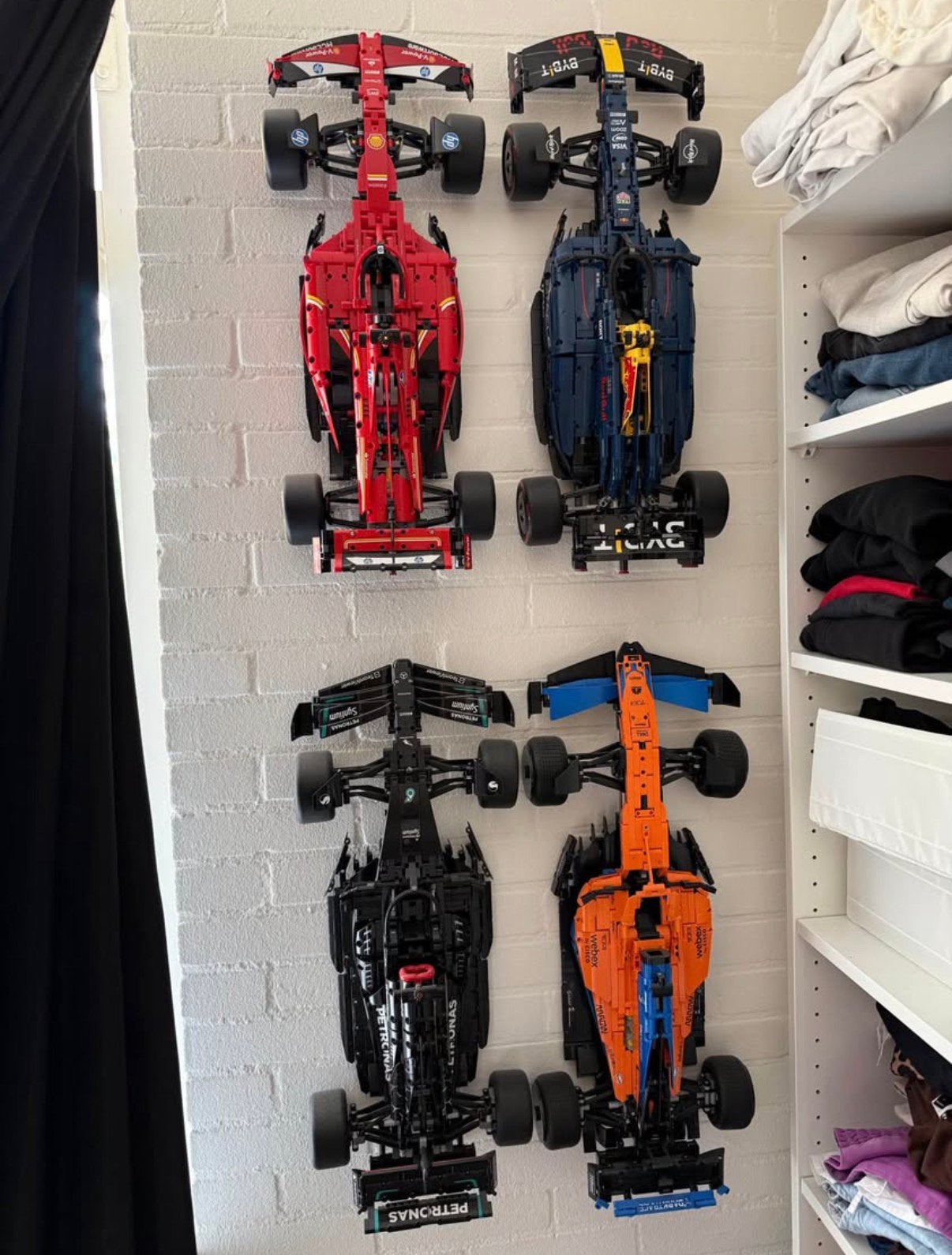 4x F1 lego auto’s inclusief houders, Ophalen, Overige thema's, Lego, Inclusief extra onderdelen