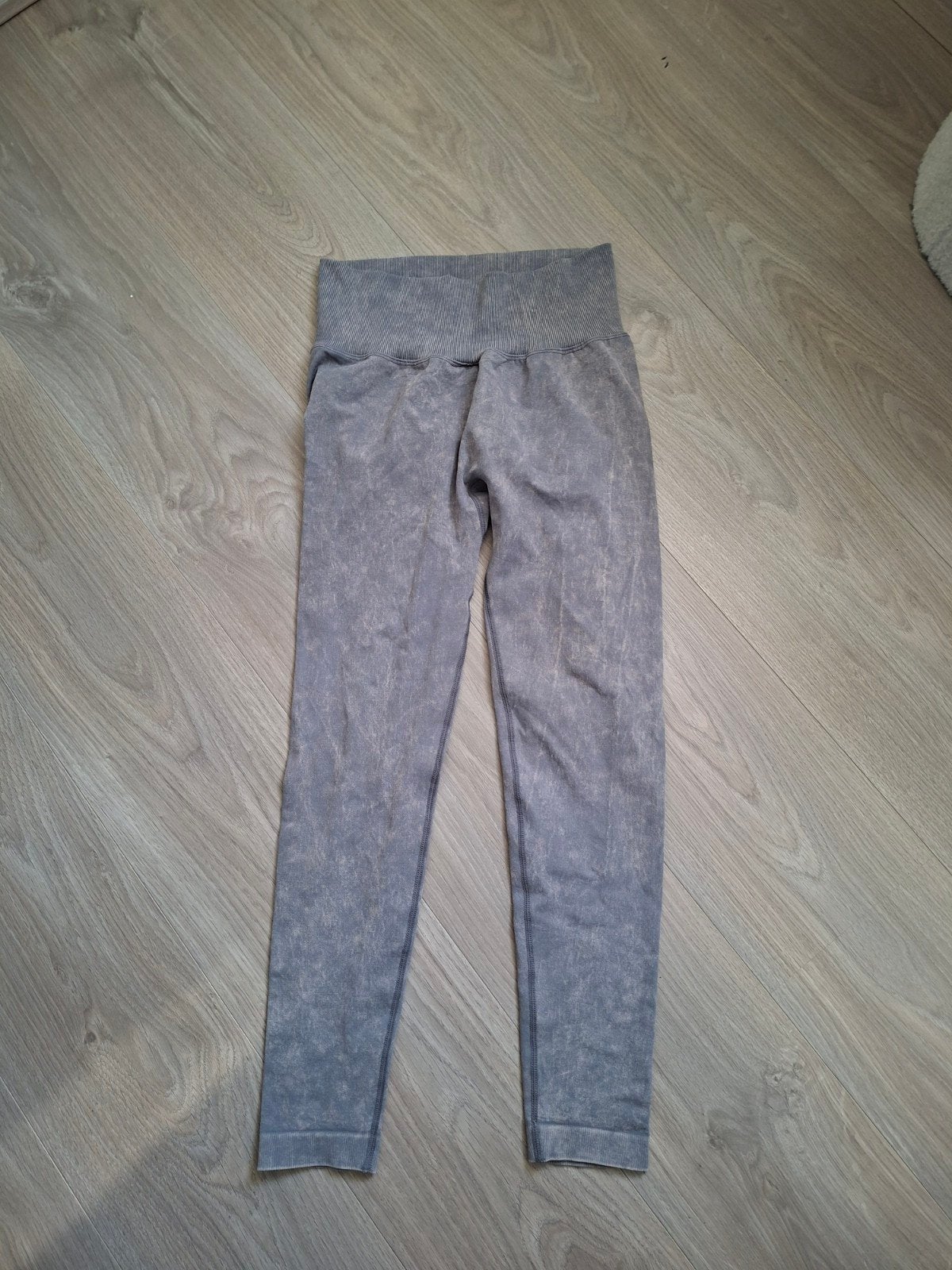 Grijze sportlegging met scrunch detail, Kleding | Dames, Maat 38/40 (M), Ophalen of Verzenden, Grijs, Fitness of Aerobics