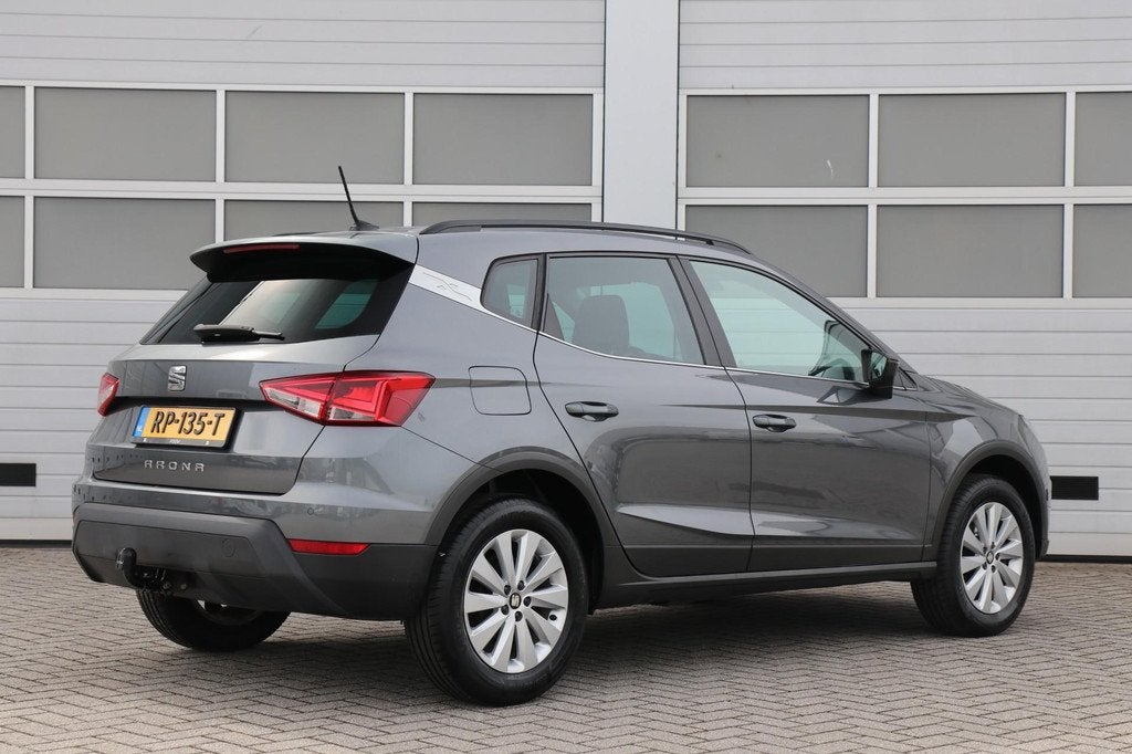 SEAT Arona 1.0 TSI 95pk Style Launch Edition | Trekhaak | Na, Voorwielaandrijving, 12 maanden, Stof, Gebruikt