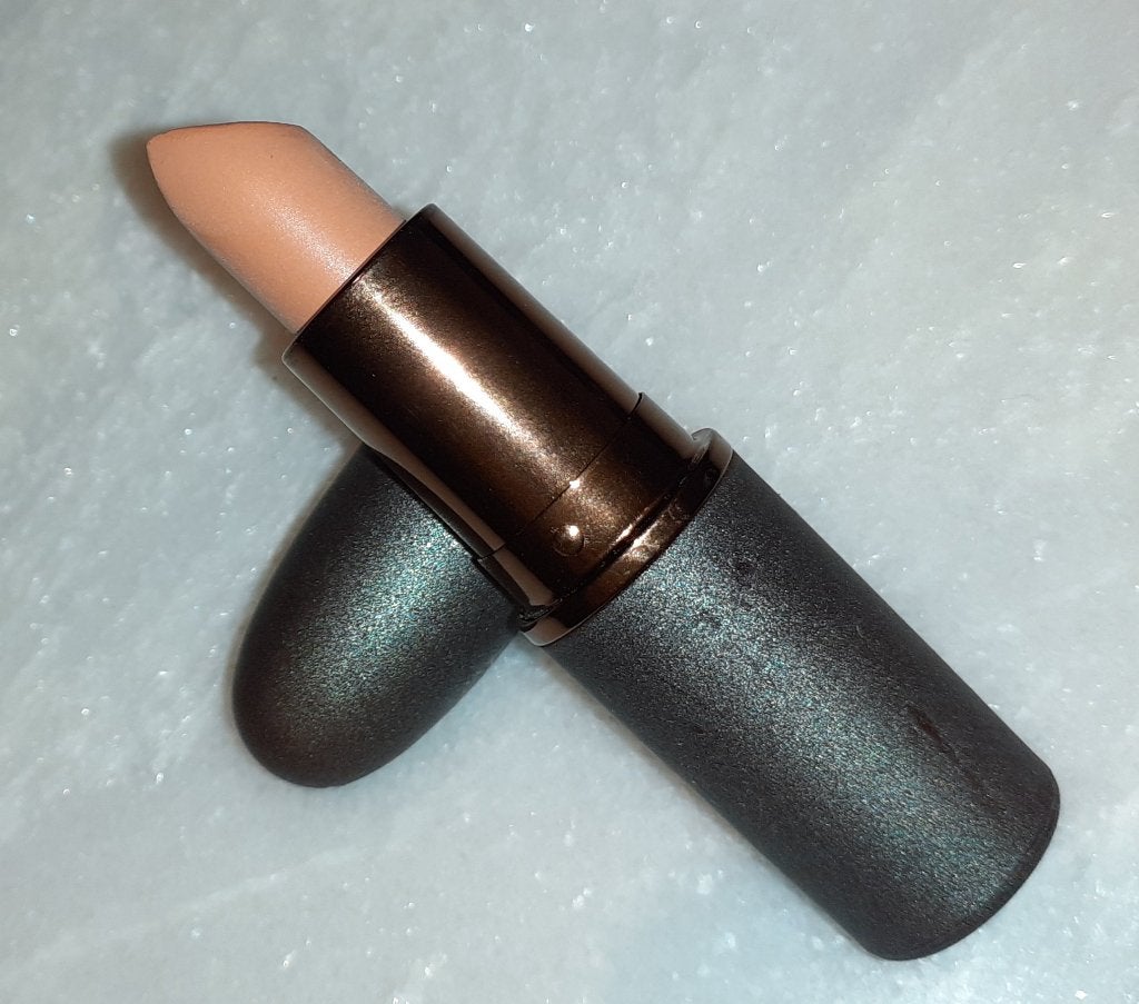 Lipstick MAC Bao Bao Wan limited edition Romantic breakdown, Lippen, Verzenden, Zo goed als nieuw, Make-up