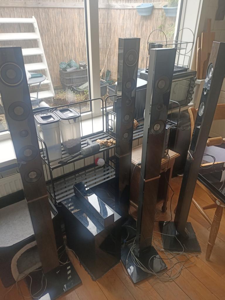 Samsung Blu-ray 3D Home Theatre met draadloze achterspeakers, Ophalen