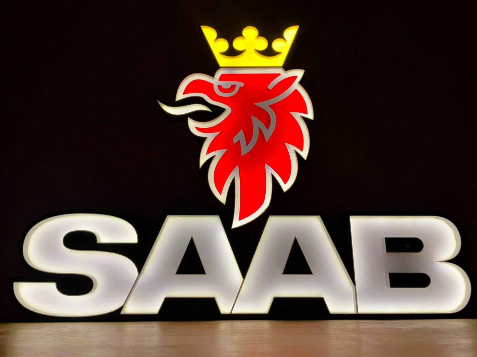 Saab LED Lichtbak - Iconische Decoratie voor Liefhebbers, Verzamelen, Ophalen of Verzenden, Nieuw, Lichtbak of (neon) lamp