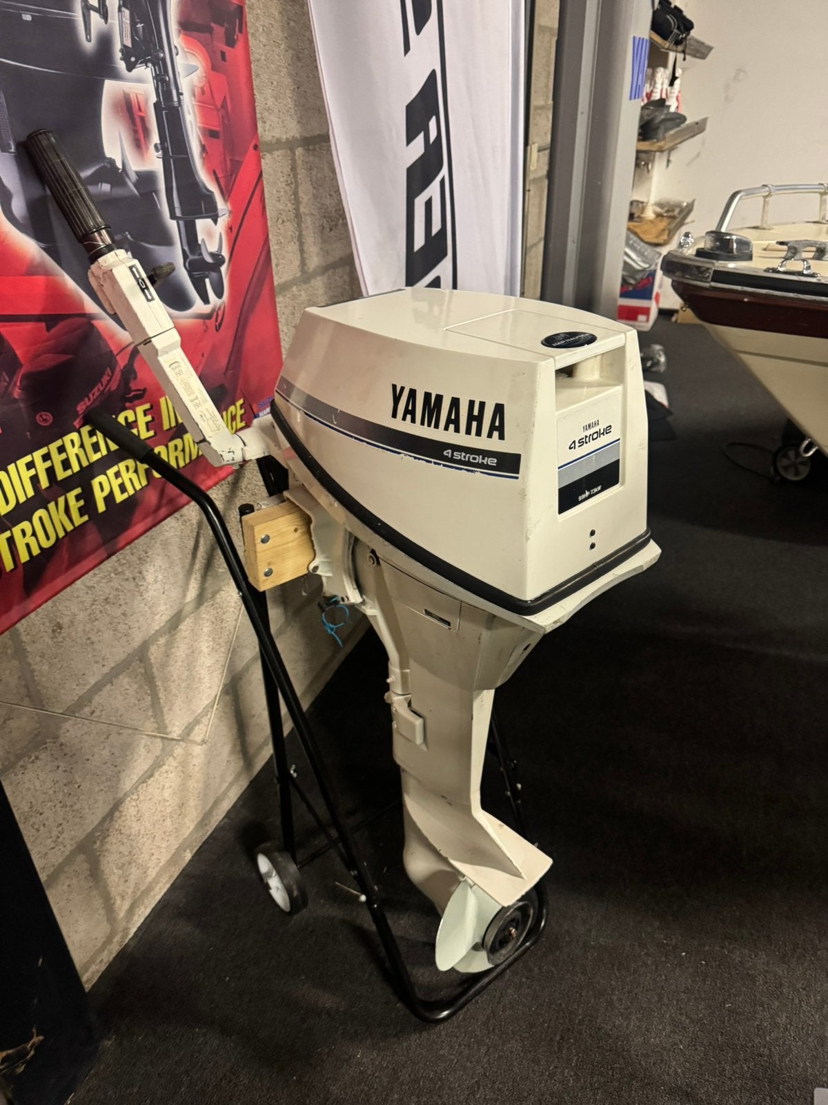 9.9 pk yamaha 4-takt hightrust, Watersport en Boten, Buiten- en Binnenboordmotoren, Ophalen, 5 tot 10 pk, Zo goed als nieuw, Viertaktmotor