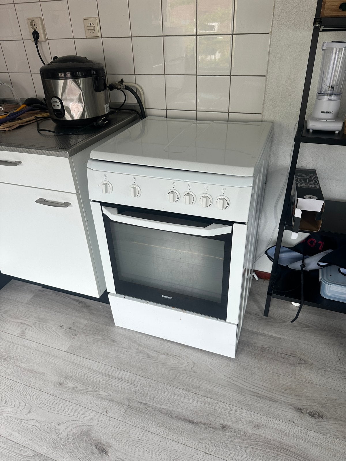 Beko Vrijstaand Elektrisch Fornuis met Oven, Ophalen, Gebruikt, 60 cm of meer, 4 kookzones