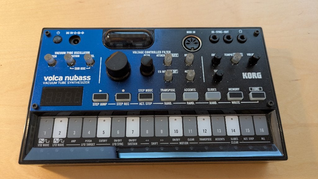 Korg Volca Nubass, Korg, Zo goed als nieuw, Met midi-aansluiting, Overige aantallen