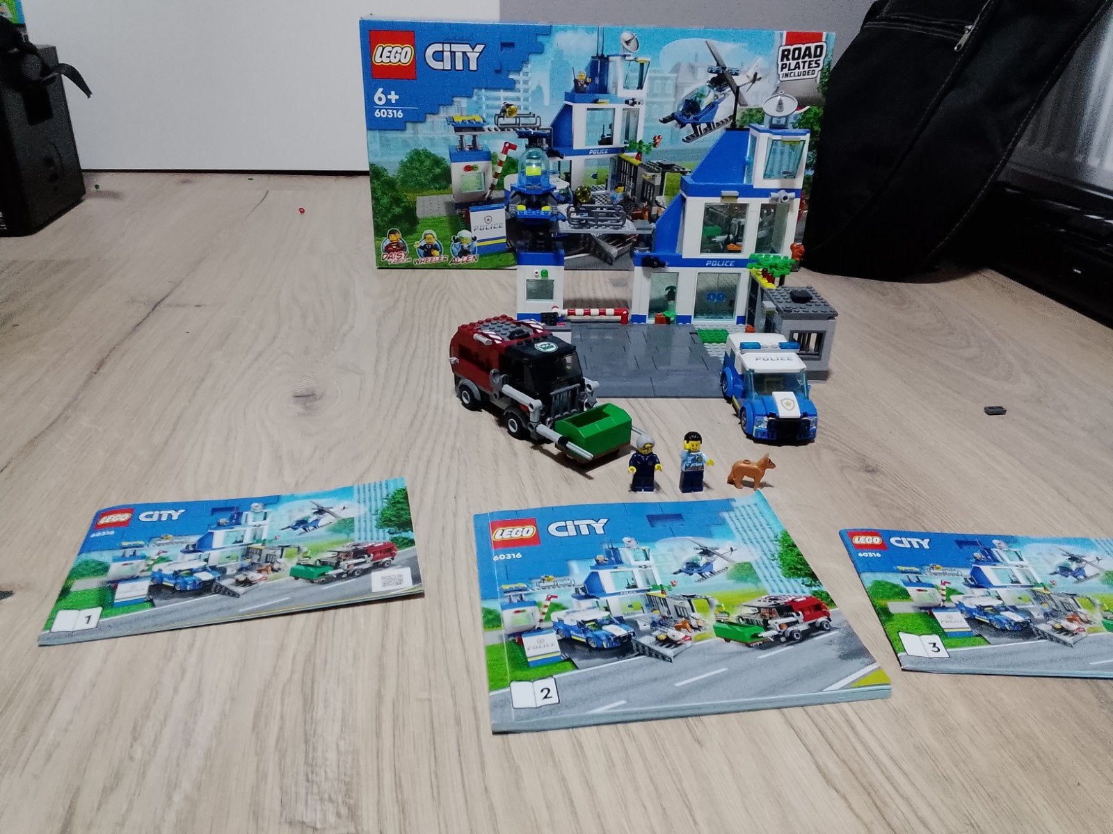 LEGO City Politiebureau 60316 met voertuigen en figuren, Ophalen, Zo goed als nieuw, Overige merken