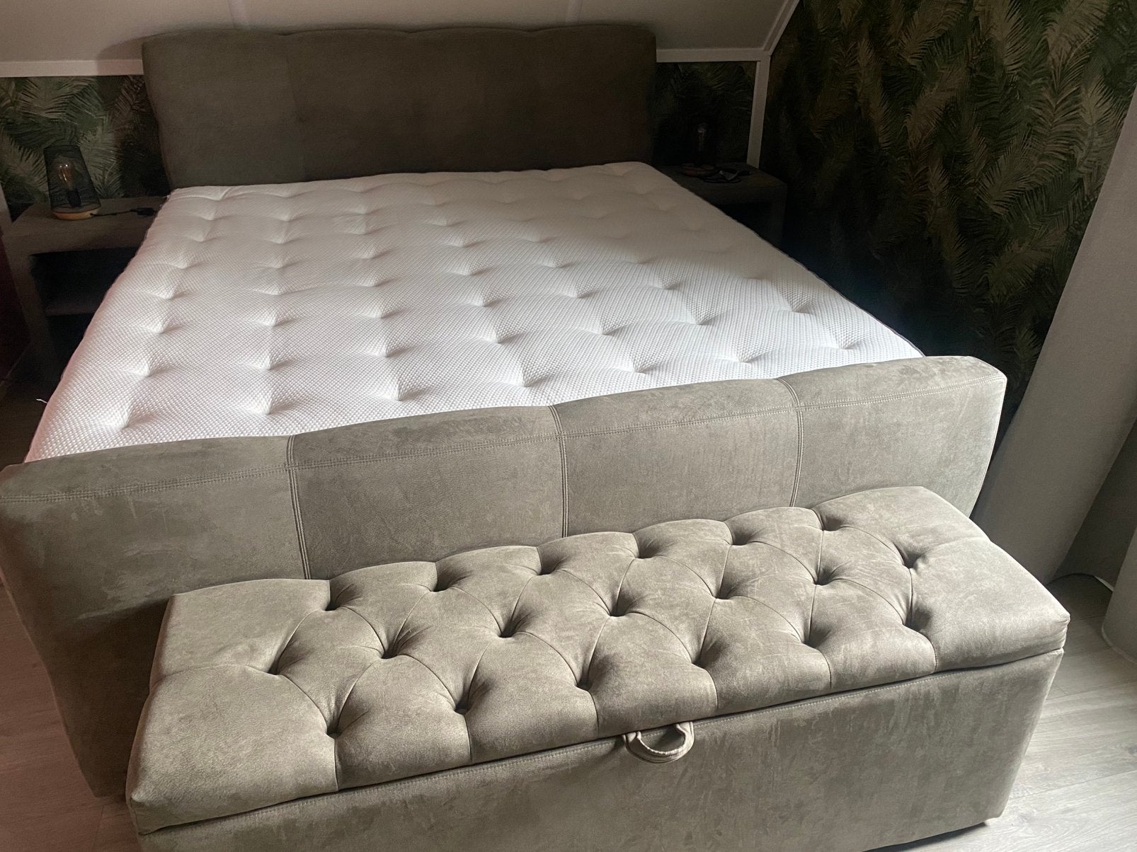 Zeer nette en complete boxspring, Ophalen, Zo goed als nieuw, Tweepersoons, 180 cm