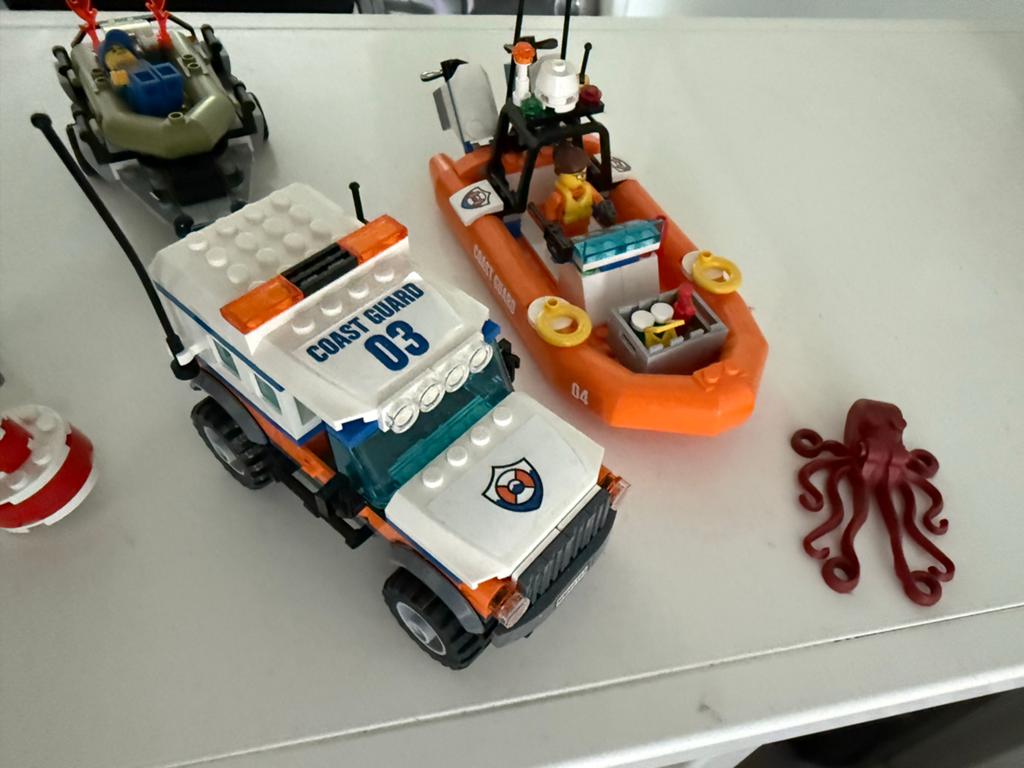 Lego City 60165 - Reddingsvoertuig met boot, Kinderen en Baby's, City, Lego, Ophalen of Verzenden, Zo goed als nieuw