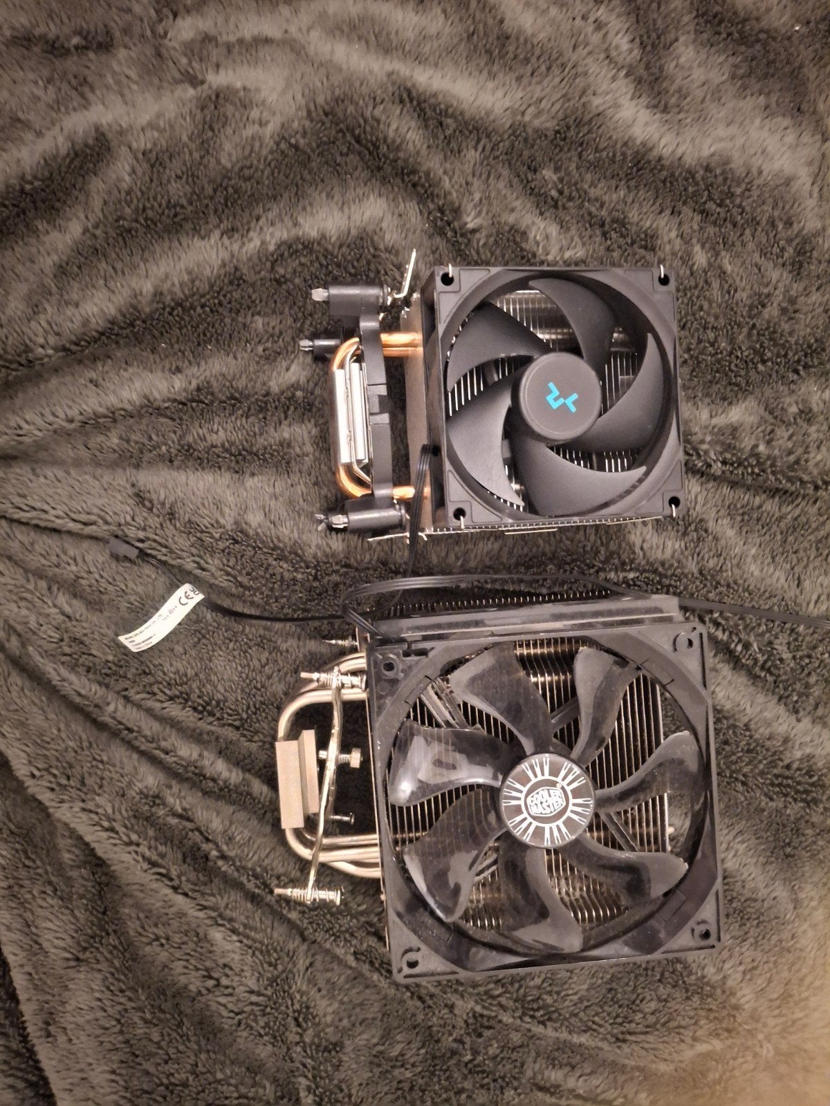 2 CPU Koelers: Cooler Master en DeepCool, Ophalen