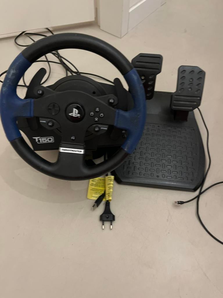 Thrustmaster T150 racestuur met pedalen voor PlayStation, Spelcomputers en Games, Spelcomputers | Sony PlayStation Consoles | Accessoires