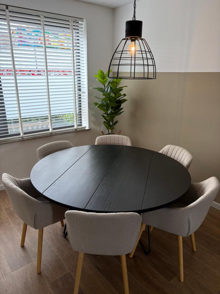 Zwarte ronde eettafel 150cm Woood, Huis en Inrichting, Tafels | Eettafels, Ophalen, Gebruikt, Zwart, Rond