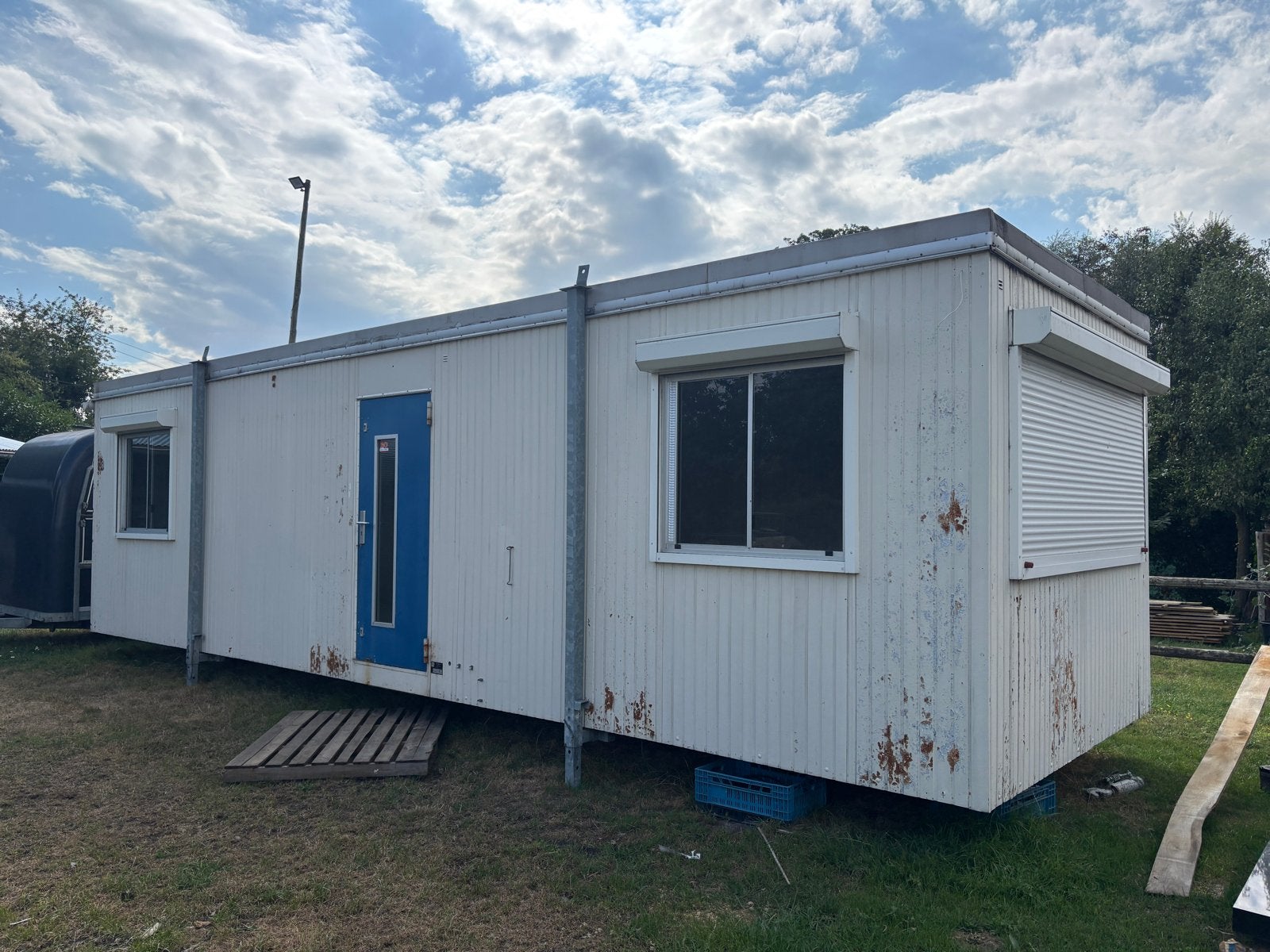 De Meeuw unit 10x3 m met keuken en toilet, Ophalen