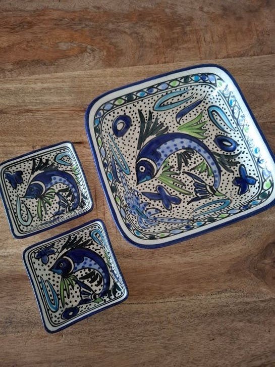 Handgeschilderde schalen set met vismotief, Ophalen of Verzenden, Zo goed als nieuw, Overige stijlen, Schaal of Schalen
