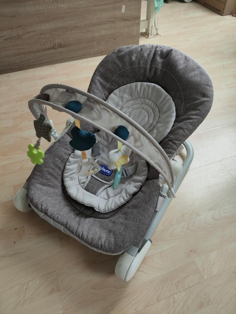 Gratis: Chicco Wipstoeltje / Babysitter te koop, Kinderen en Baby's, Wipstoeltjes, Ophalen, Gebruikt, Chicco