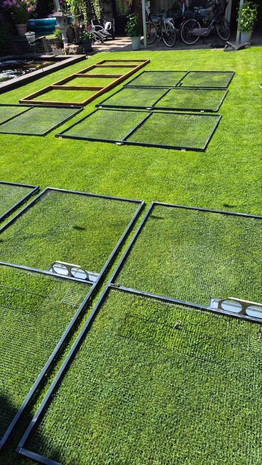 Te koop 9 aluminium voliere panelen .3 stuks met voerbakken, Dieren en Toebehoren, Ophalen, Aluminium, Volière