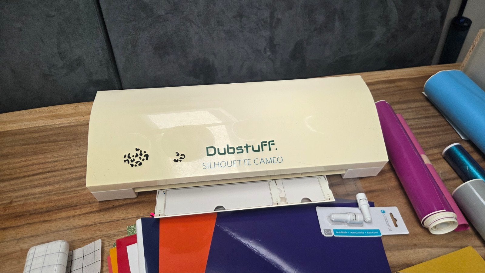 Silhouette Cameo snijplotter met veel vinyl, Gebruikt, Meerkleurig, Machine, Ophalen