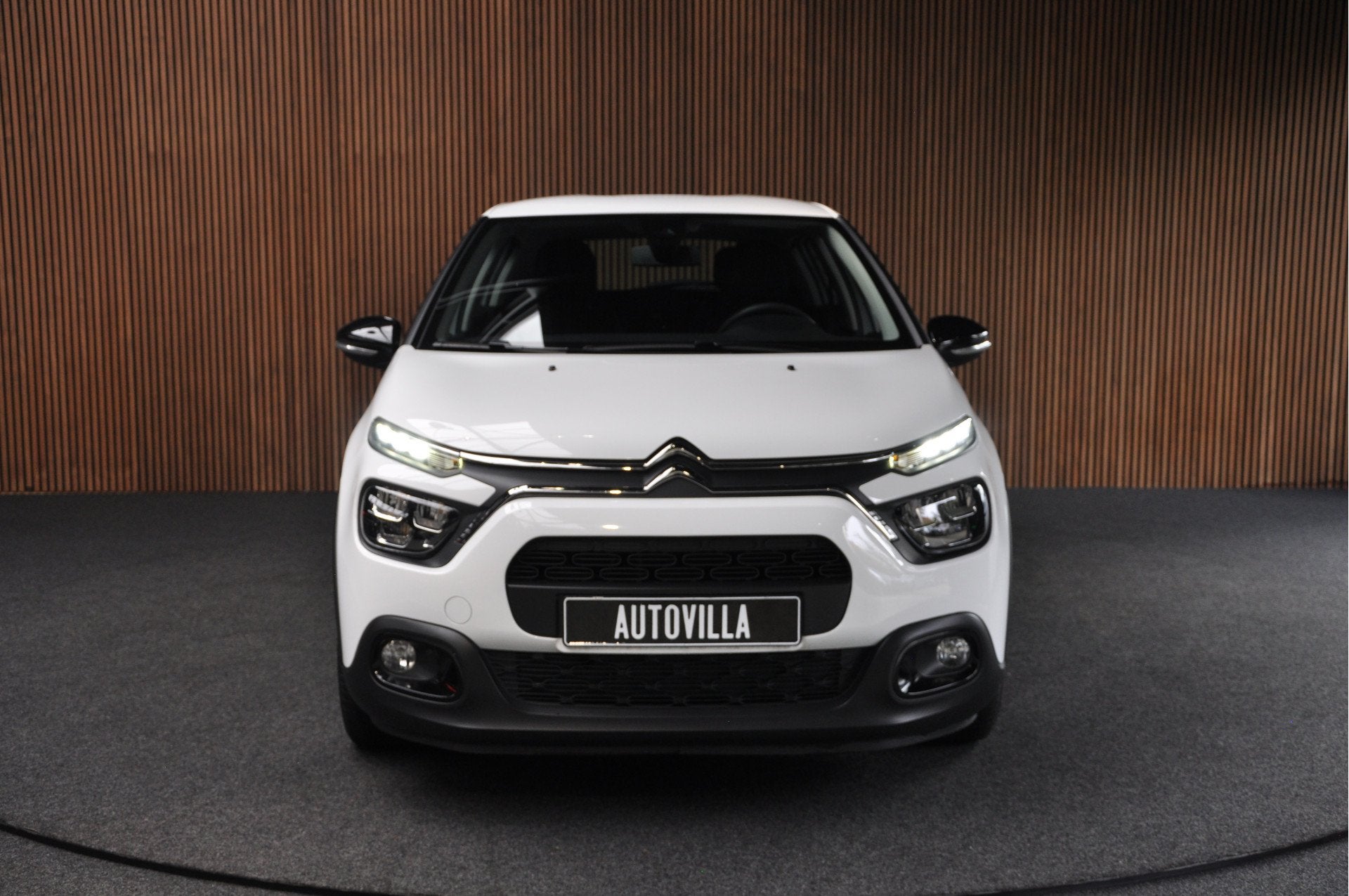 Citroën C3 1.2 Climate Stoel verwarming Navi PDC LM velgen, Voorwielaandrijving, 83 pk, Stof, Gebruikt