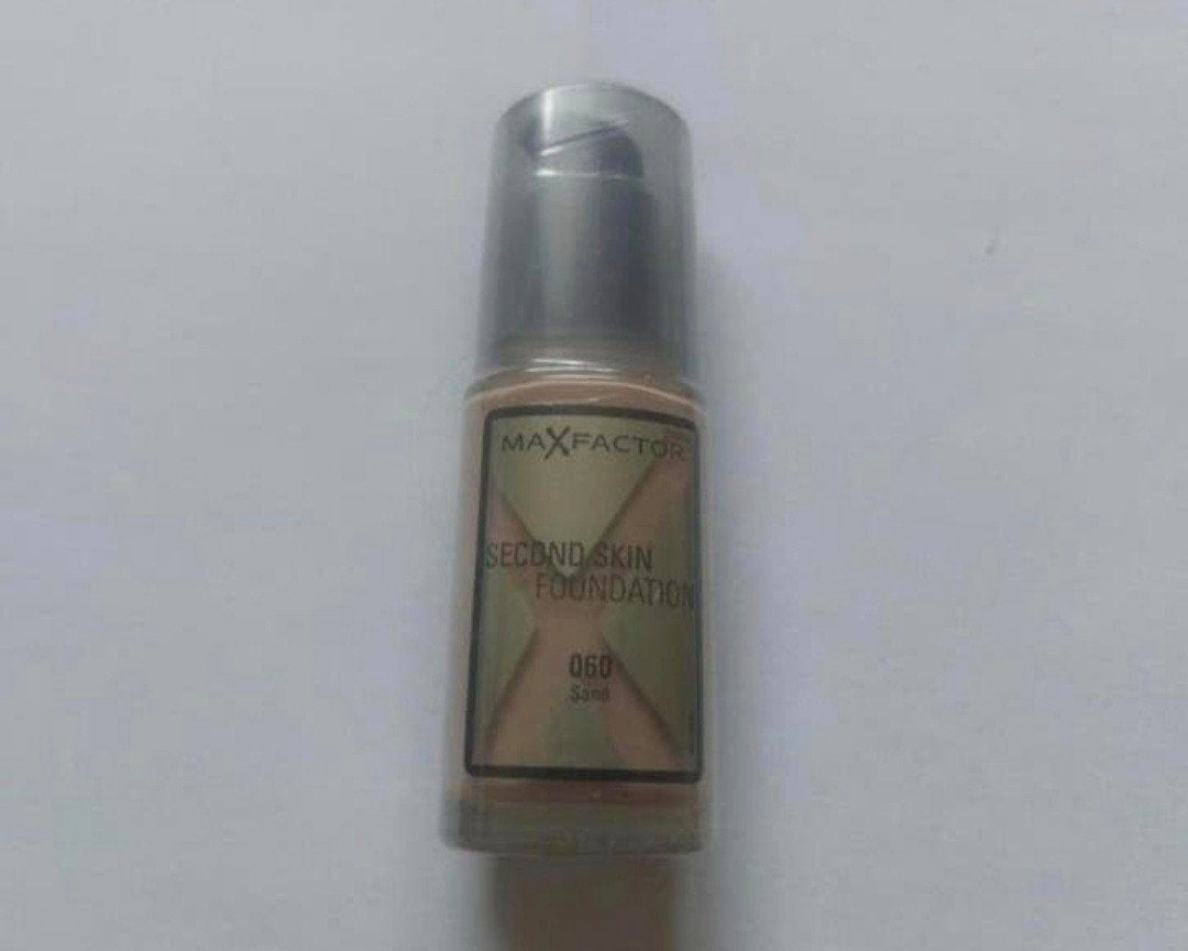 Nieuwe max factor Second skin foundation (advr 228), Overige kleuren, Gehele gezicht, Nieuw, Ophalen of Verzenden