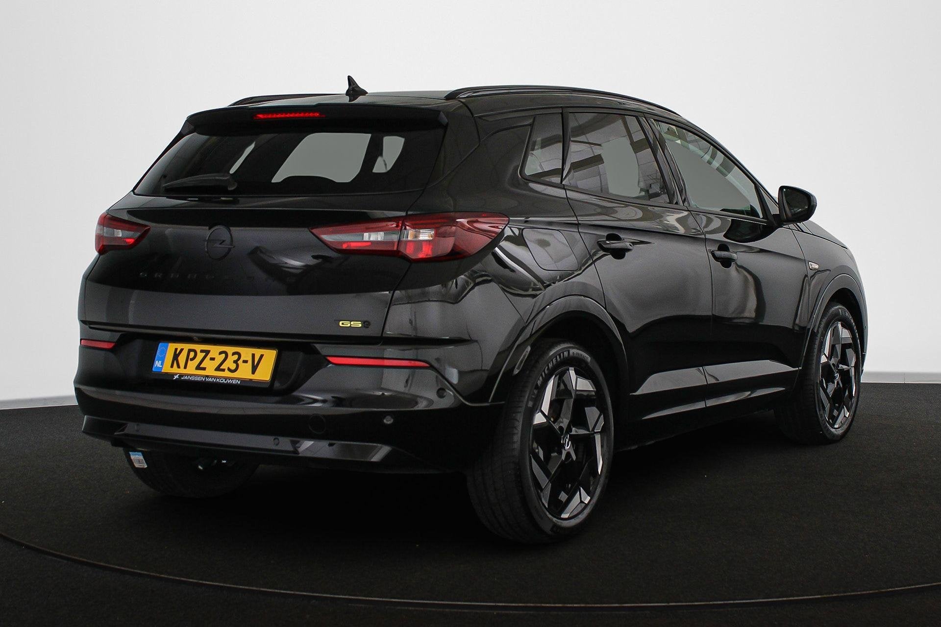 Opel Grandland 1.6 Turbo Plug-In Hybrid 4x4 GSe Stoelventila, Auto's, 4 cilinders, 1776 kg, Zwart, Bedrijf