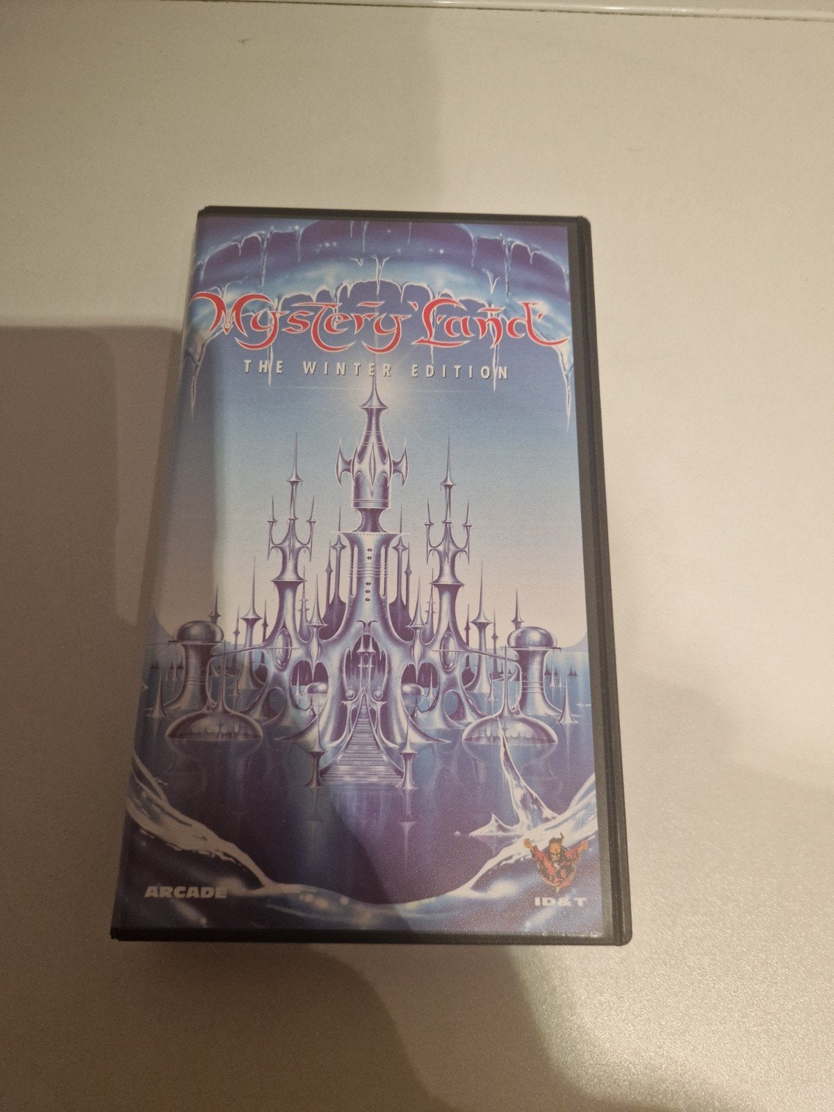 mystery land the winter edition vhs thunderdome, Cd's en Dvd's, Alle leeftijden, Verzenden, Zo goed als nieuw