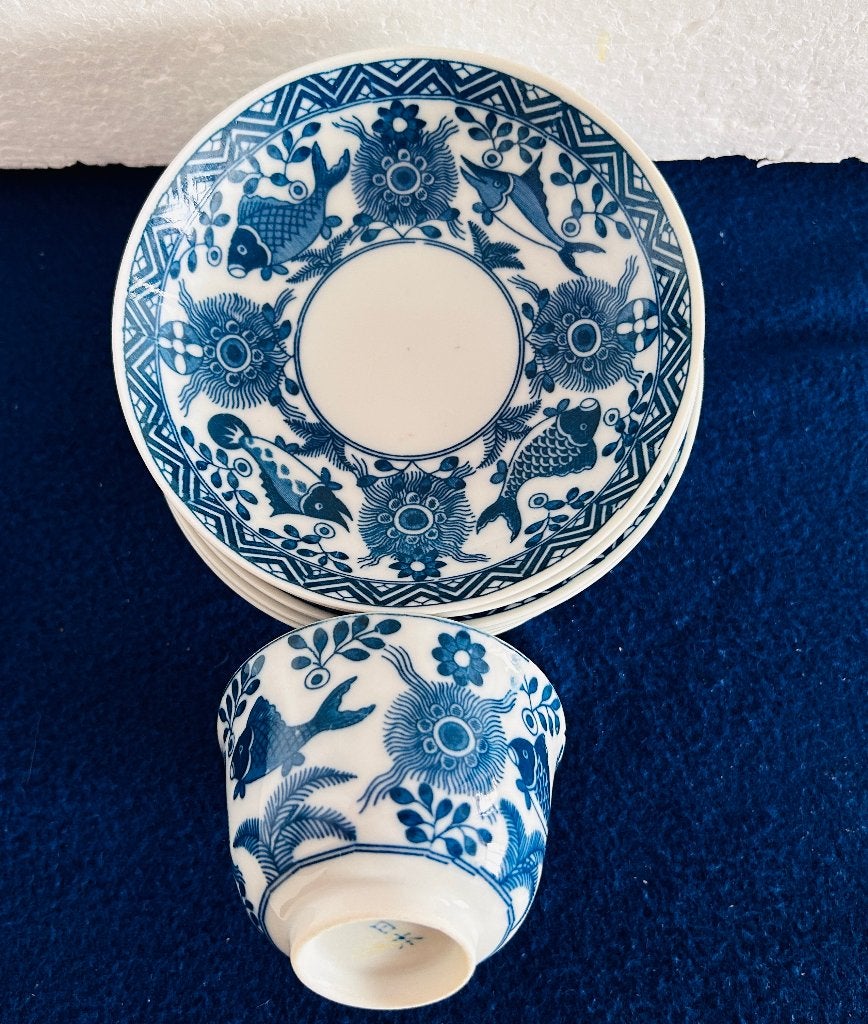Vintage Japans Blauw-Wit Sake Servies Vissendecor (8x), Ophalen