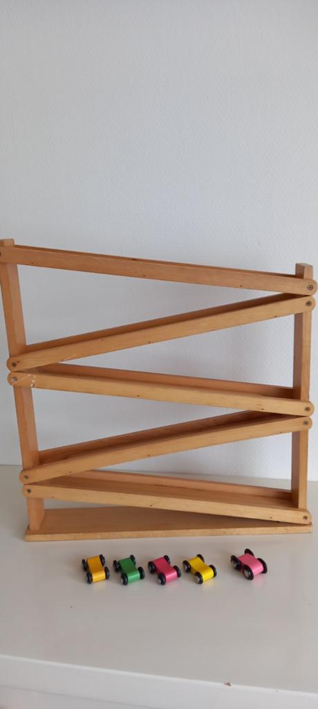 Houten autobaan met 5 autootjes, Ophalen, Gebruikt