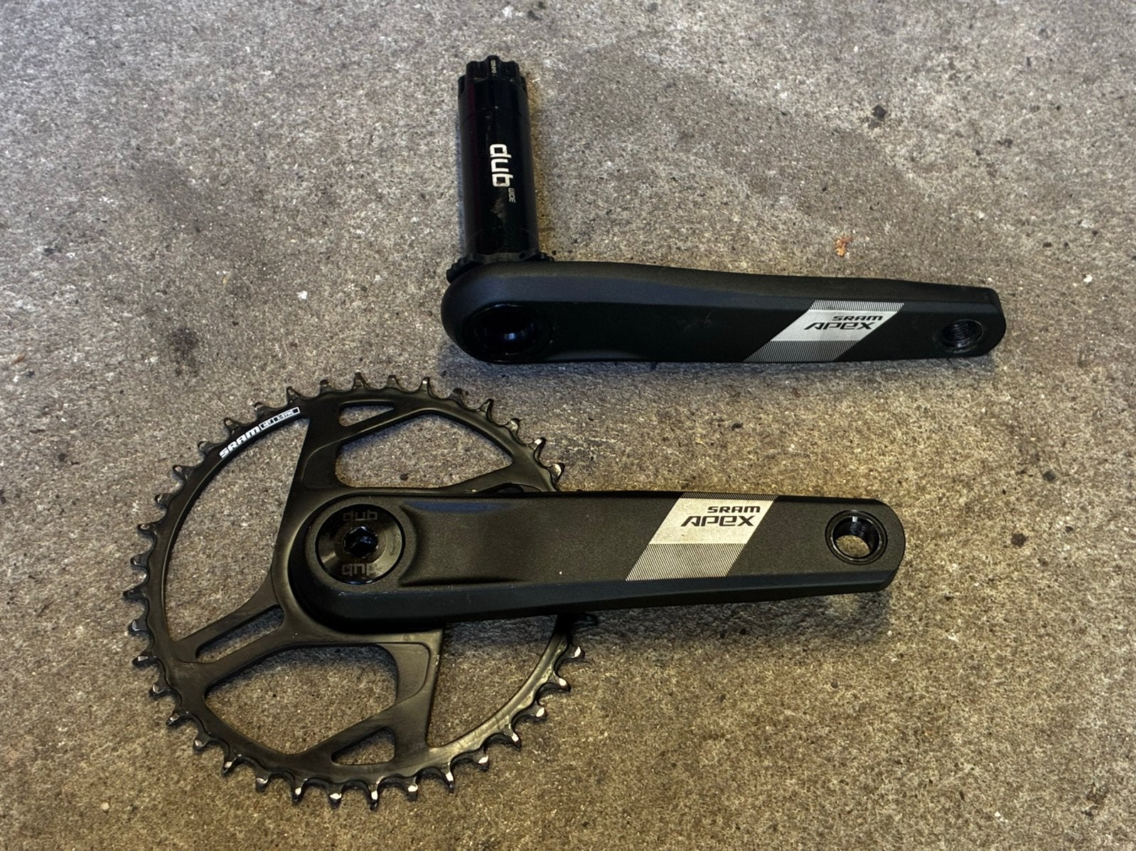 SRAM 1x gravel crankset, Fietsen en Brommers, Fietsonderdelen, Crankstel of Pedalen, Ophalen of Verzenden, Zo goed als nieuw, Gravelbike