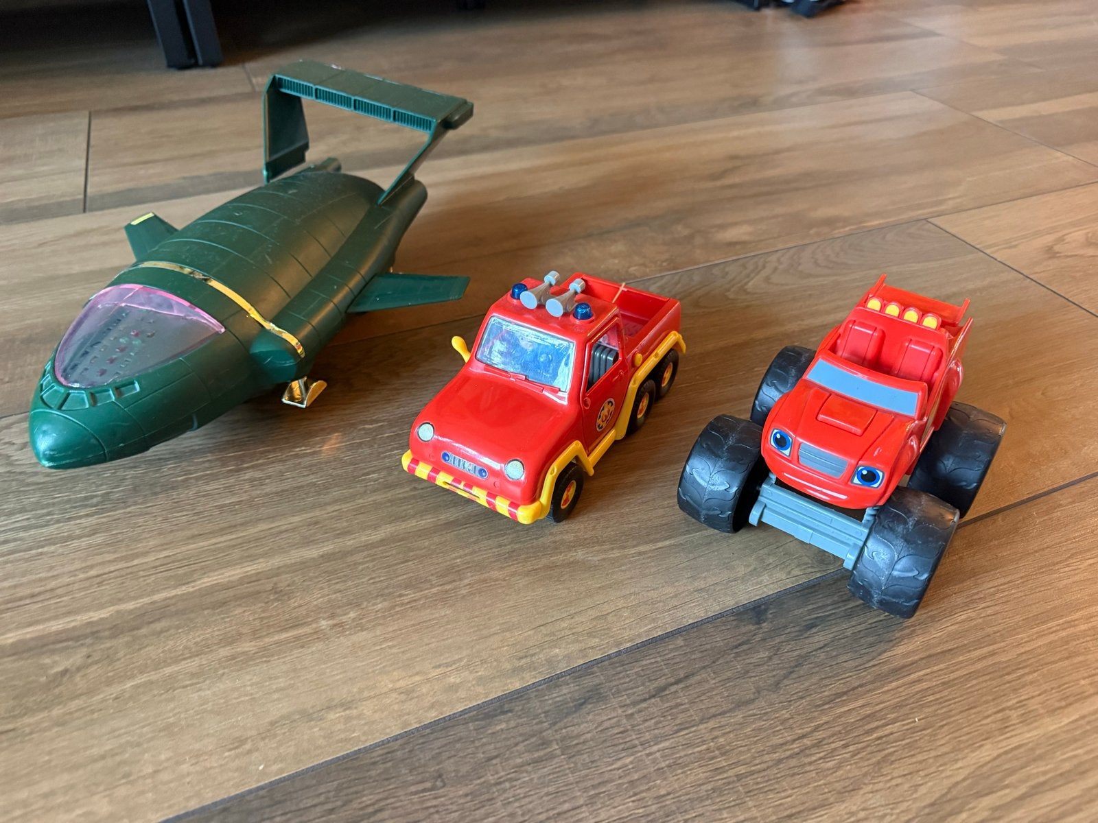 Speelgoed set: Ruimteschip, Brandweerwagen & Monstertruck, Ophalen, Gebruikt