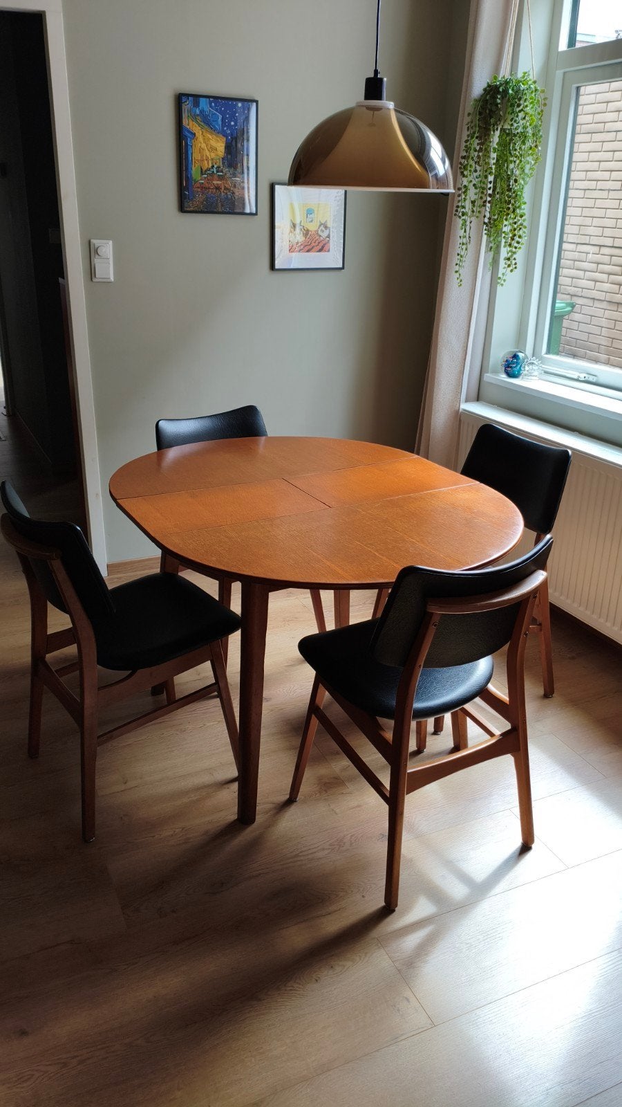 Ronde uitschuifbare vintage retro eettafel, Huis en Inrichting, Tafels | Eettafels, Ophalen, Gebruikt, Vier personen, 100 tot 150 cm