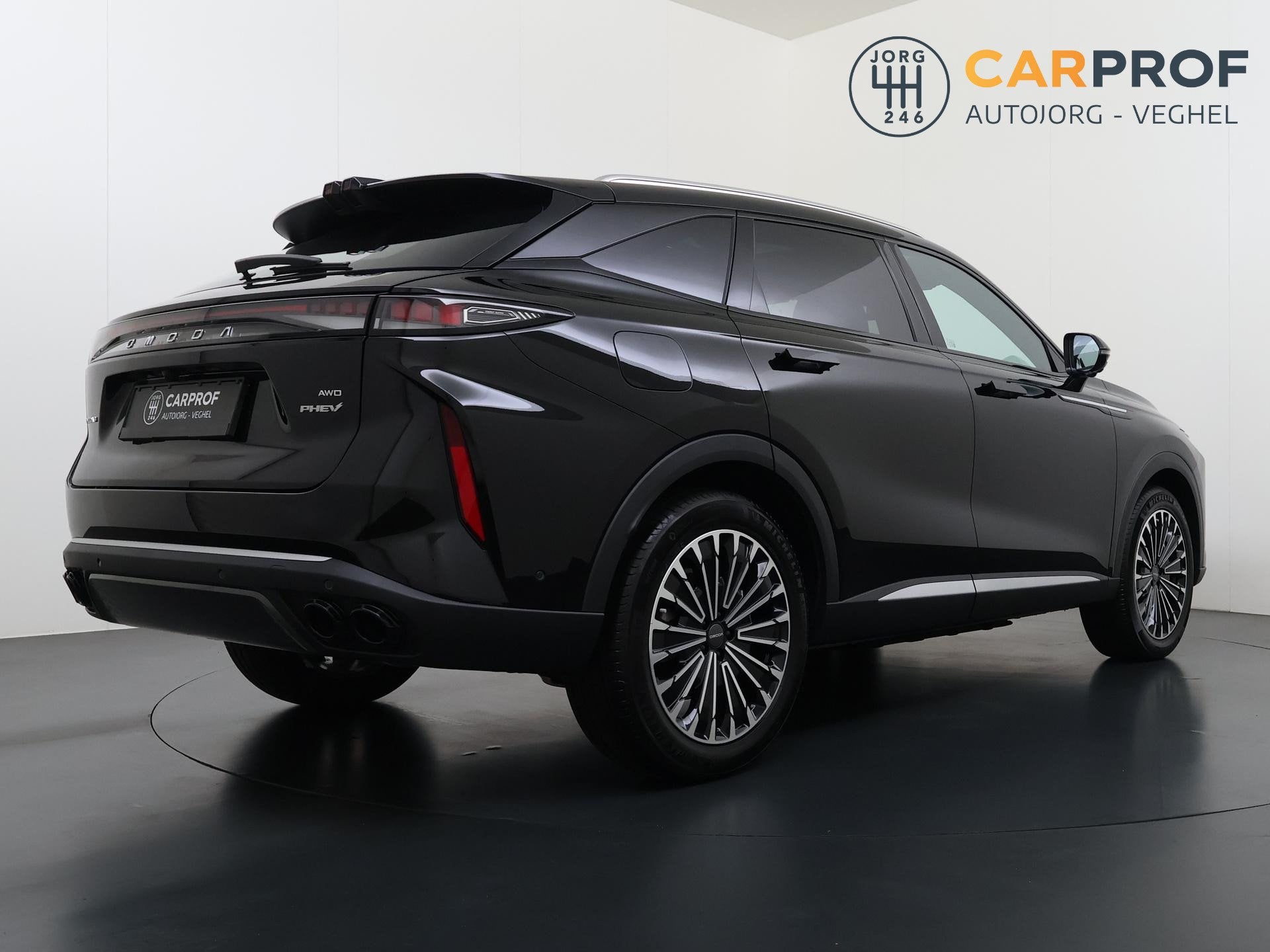 Omoda 9 1.5T-GDi SHS-P Premium 5p PHEV | Panorama | 360 came, Auto's, Automaat, Verwarmde buitenspiegels, 4 cilinders, Zwart