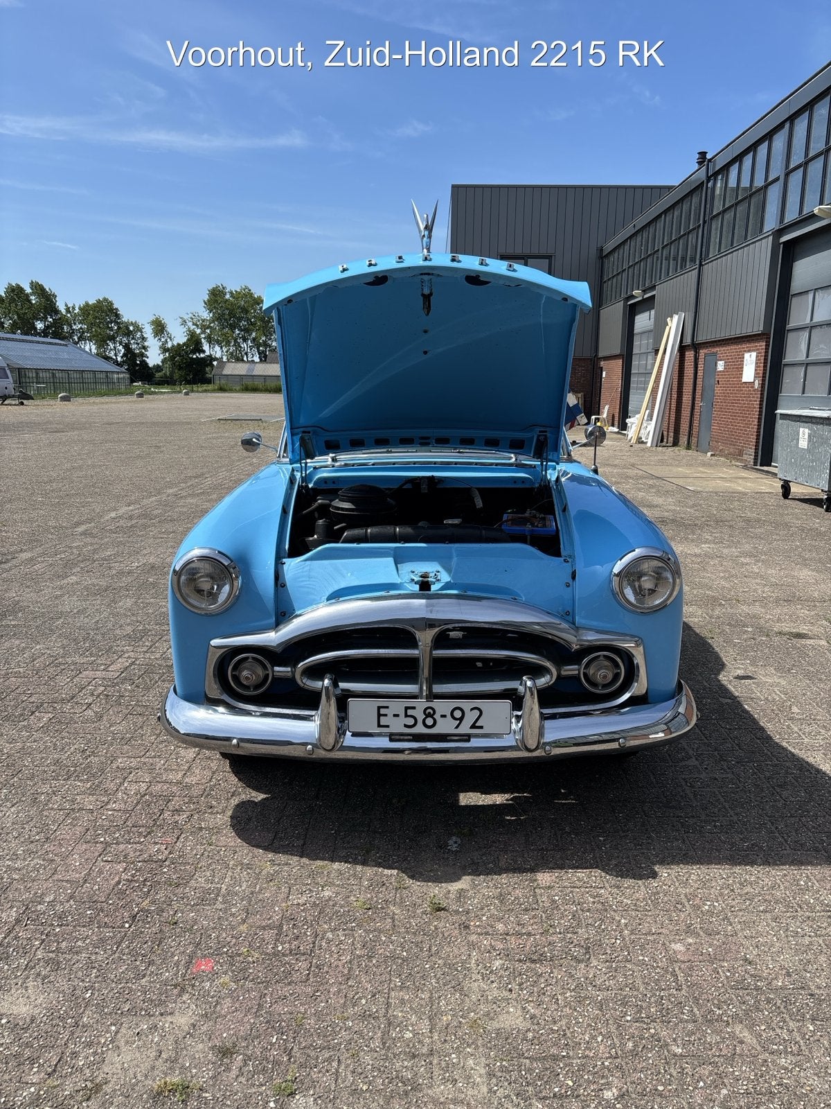 Trouwauto met chauffeur te huur, Met chauffeur, Trouwauto