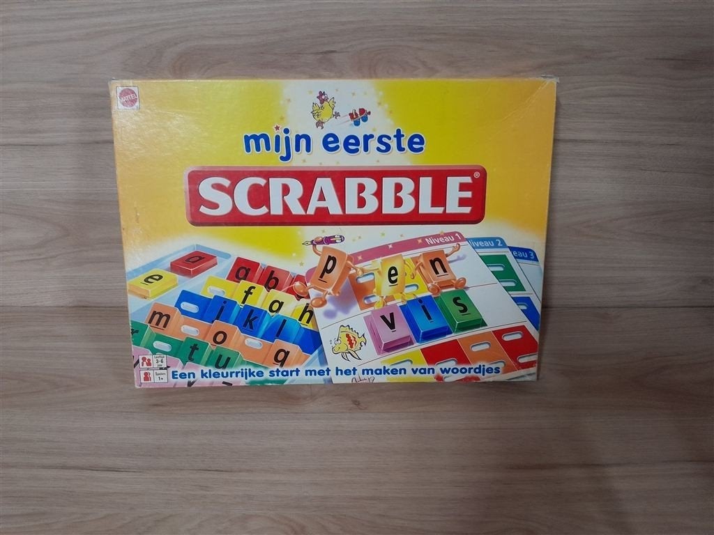 mijn eerste scrabble gele doos bordspel [s1165], Verzenden, Zo goed als nieuw
