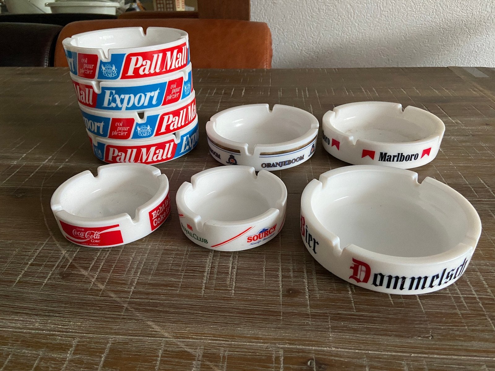 9 Asbakken Marlboro Dommelsch Pall Mall Coca Cola, Ophalen of Verzenden, Sigarenbandjes